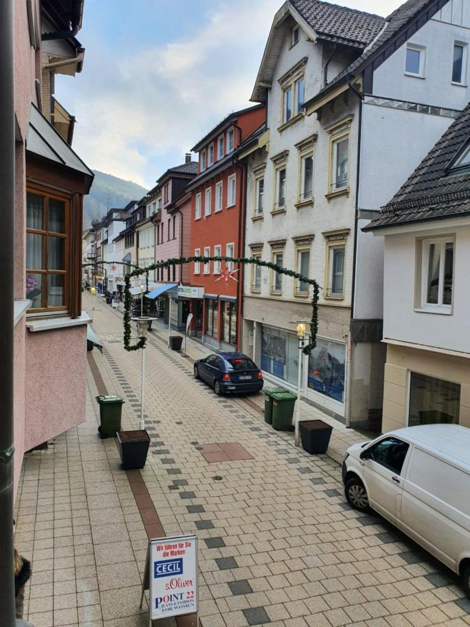 Ferienwohnung Nina Direkt In Zentrum Bad Wildbad Exterior foto
